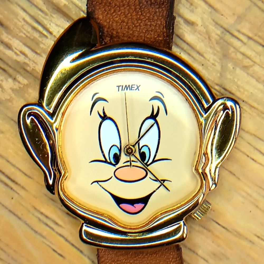 Dopey Timex watch 3 hand quartz movement